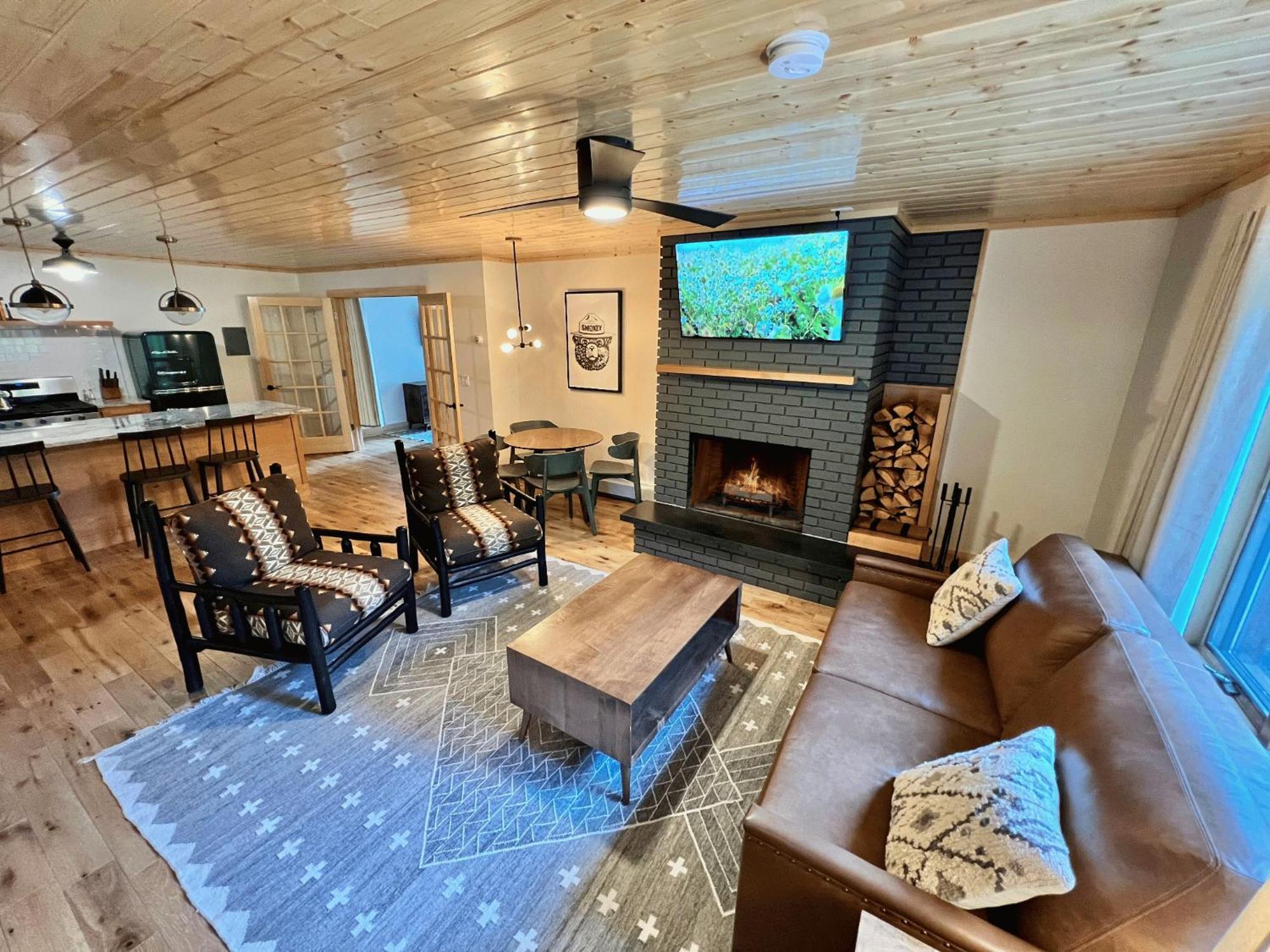 Thomsonite Inn On Lake Superior Grand Marais Chambre photo
