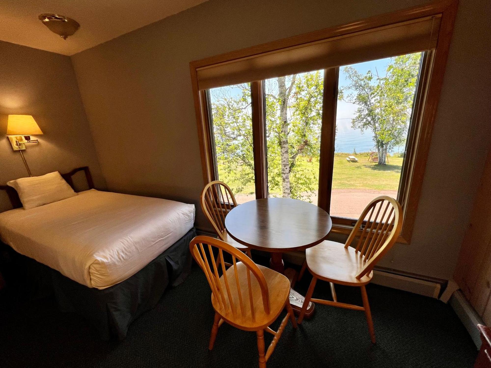 Thomsonite Inn On Lake Superior Grand Marais Extérieur photo